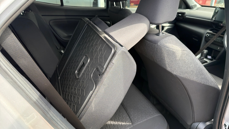 Toyota Yaris Cross 1.5 Hybrid Design 5dr CVT Hybrid Estate